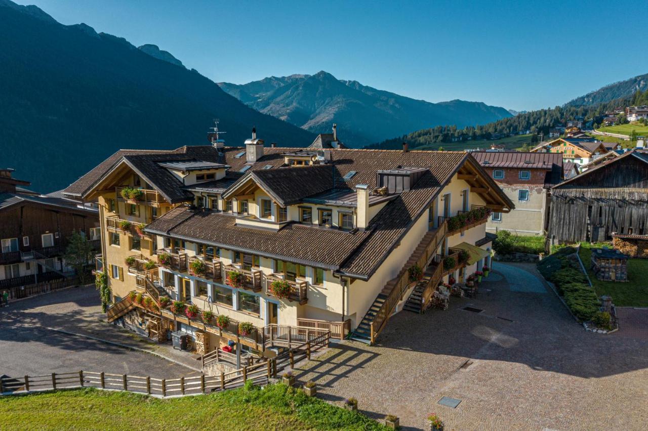 Mytime Hotels La Grotta Vigo di Fassa Exterior foto