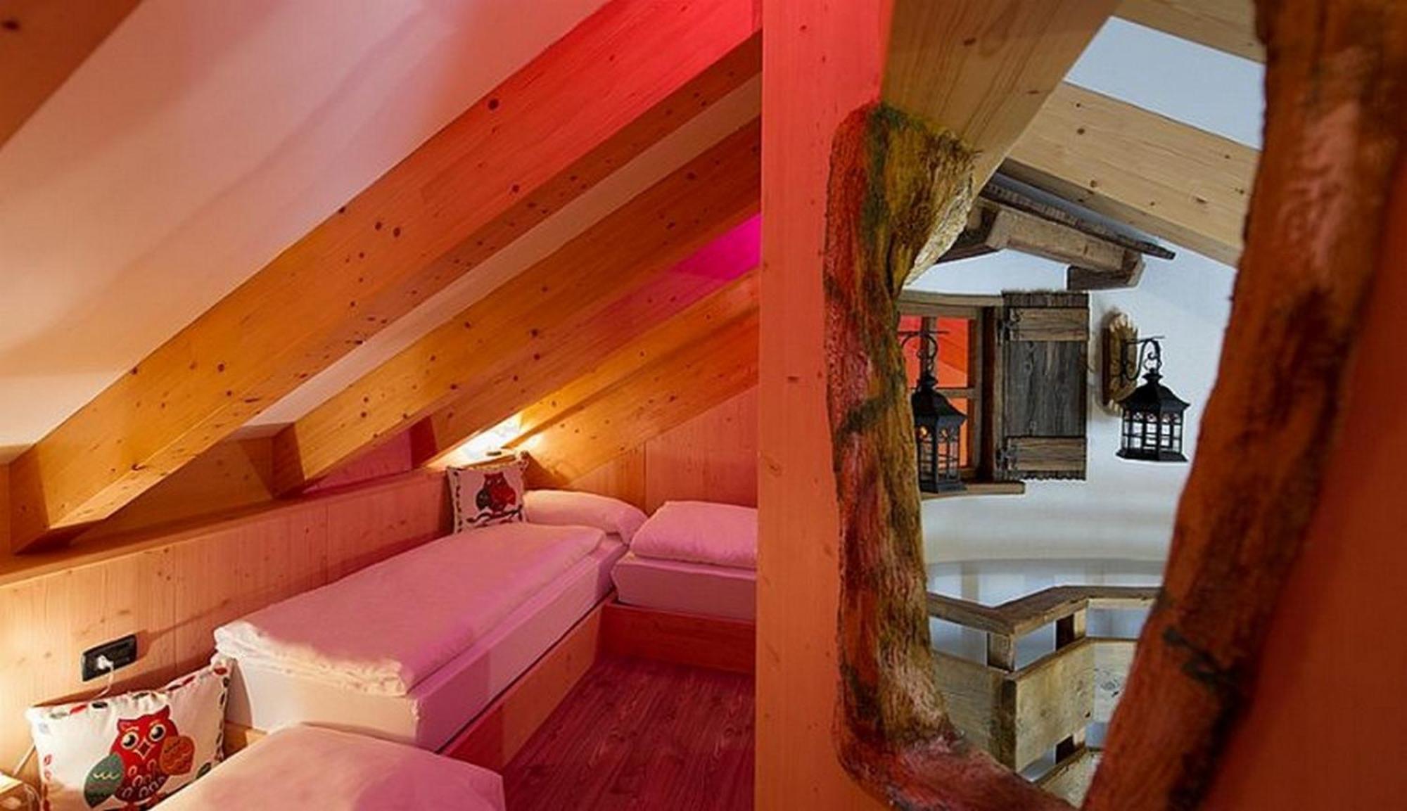 Mytime Hotels La Grotta Vigo di Fassa Habitación foto