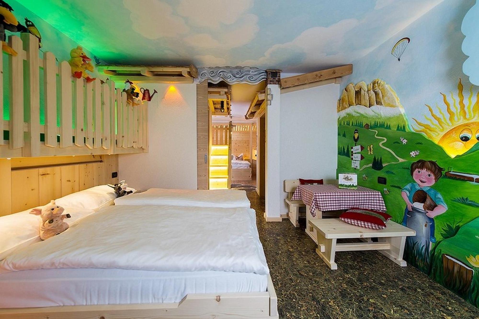 Mytime Hotels La Grotta Vigo di Fassa Habitación foto