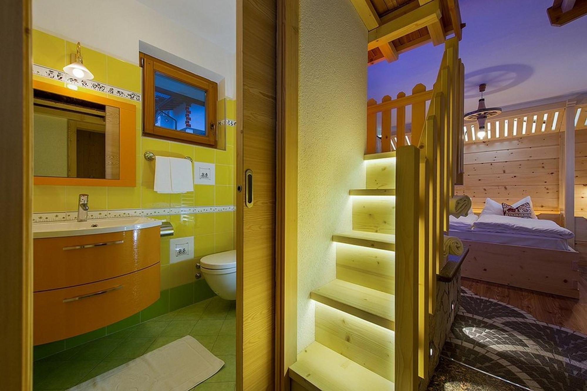 Mytime Hotels La Grotta Vigo di Fassa Habitación foto